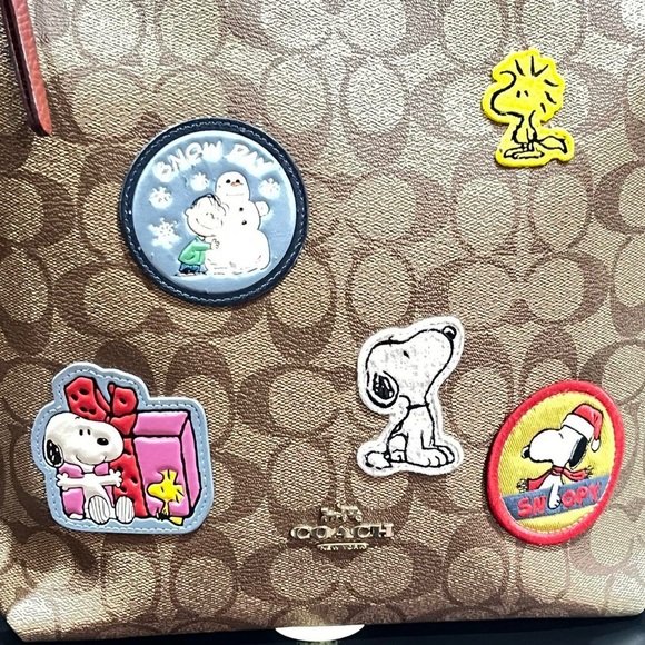 Coach - Picture 8 of 12